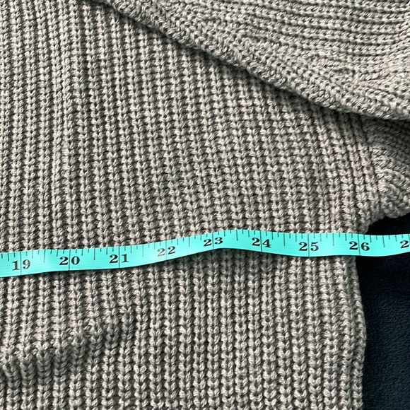 NIB Beach People Cardigan size M/L - Picture 4 of 9